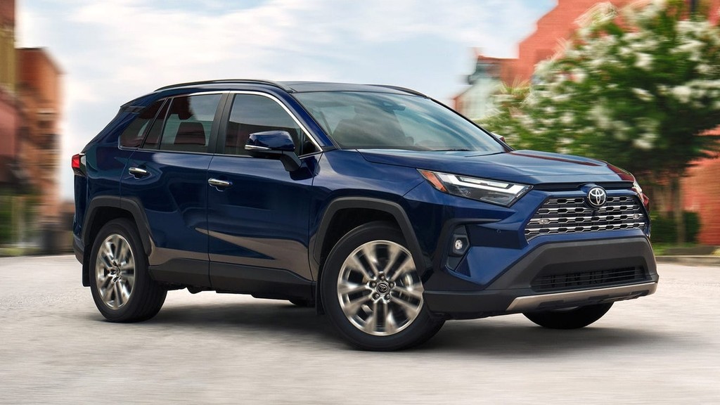 Toyota C-HR 10 Yaşında: Coupe Tasarımlı Hibrit SUV’un Başarı Hikâyesi – 2026 Değerlendirmesi ve Pazar Analizi