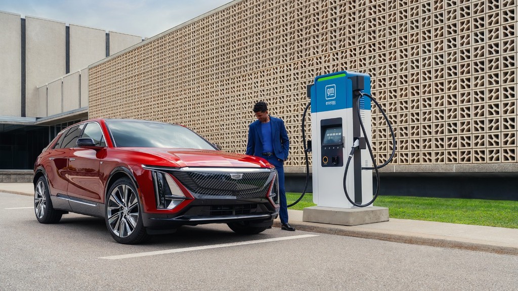 GM ve Ford Yatırımcı Görüşmelerinde Elektrikli Araçları Gündemden Düşürdü – Alıcı Rehberi ve Dikkat Edilmesi Gerekenler