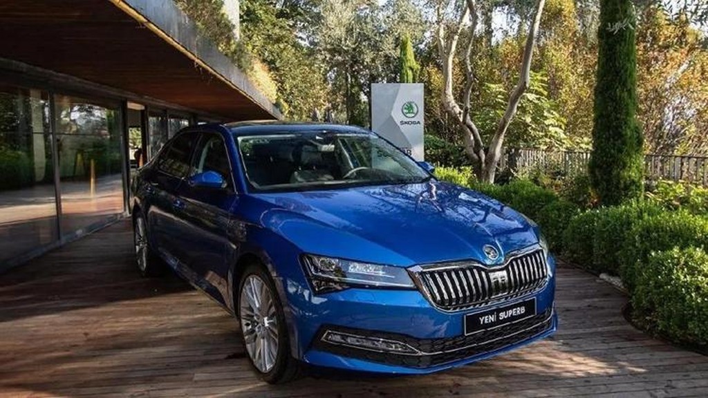 Skoda Superb Fiyatlarındaki İndirime Bakın: Bu Çılgınlık İlk Kez Oluyor — 2026 Değerlendirmesi ve Pazar Analizi