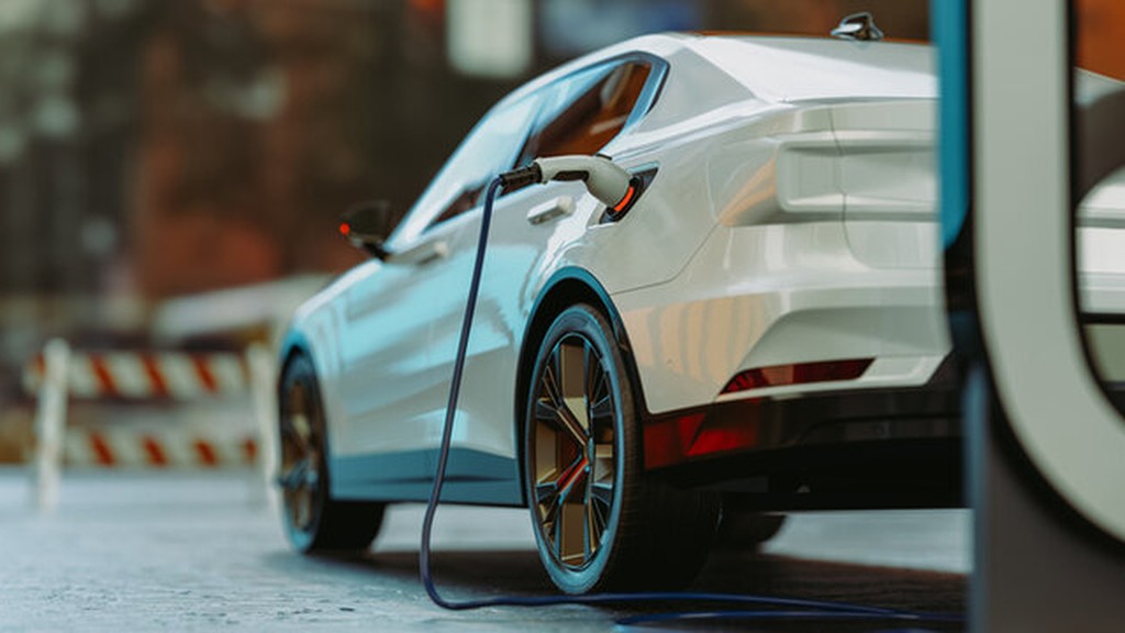 Beğenilmedi Ama Yok Satıyor: Ferrari'nin İlk Elektrikli Modeli Luce'nin Çılgınlığı