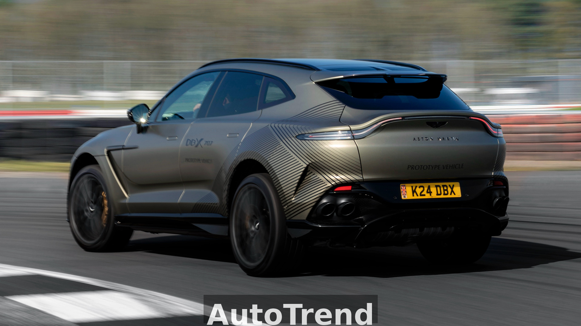 2025 Aston Martin DBX707 – Britanya Zarafetiyle Vahşi Güç
