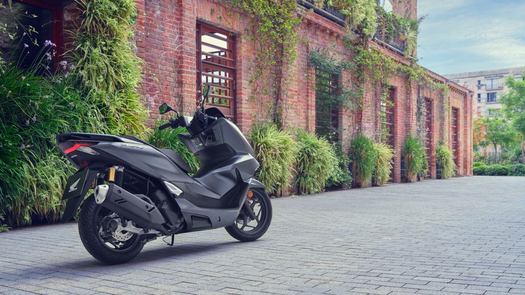 Honda'nın Türkiye'ye Özel Üretimi: PCX125 Scooter'ın 2026 Değerlendirmesi ve Pazar Analizi