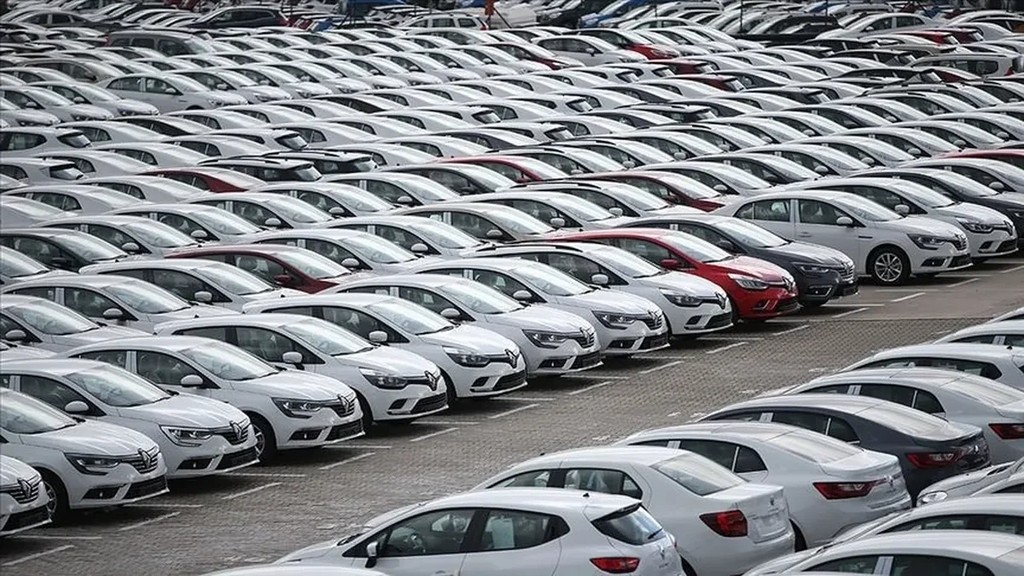 Hazine ve Maliye Bakanlığı 2021-2024 Arası Sıfır Araç Alımlarını İncelemeye Aldı: 2026 Değerlendirmesi ve Pazar Analizi