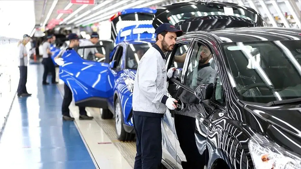 Stellantis ve Dongfeng İşbirliği: Otomobil Piyasasına Hangi Etkileri Yaratacak? 2026 Karşılaştırma Rehberi