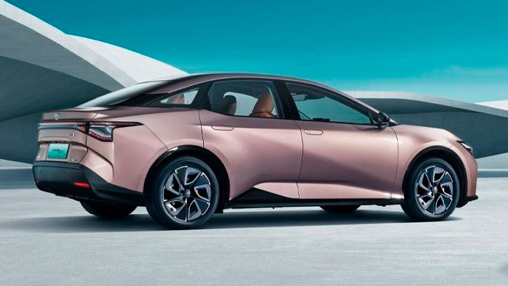 Toyota Araçlarını Geri Çağırıyor — İkinci El Piyasası ve Fiyat Trendleri